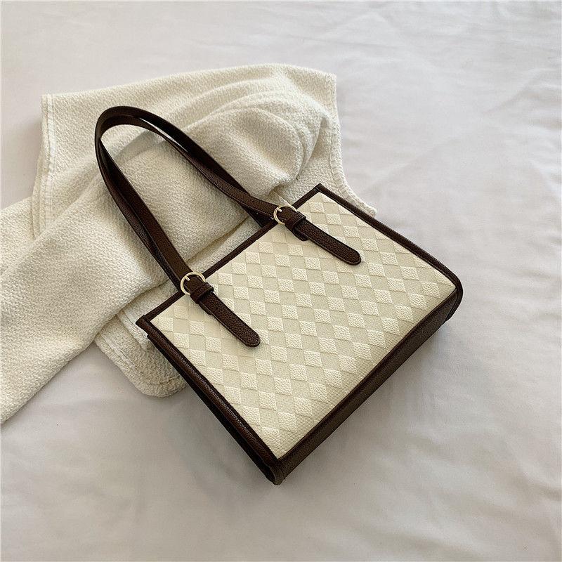 High Quality and Versatile Bag for Women Large Capacity Tote Bag 2024 New Portable Bag Fashionable Shoulder Bag