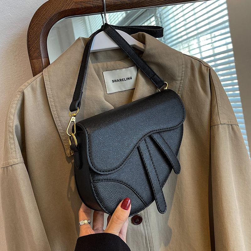 Retro Women's Bag 2024 New Fashion Spring/Summer Women's Bag Textured Shoulder Bag Versatile Crossbody Bag Saddle Bag
