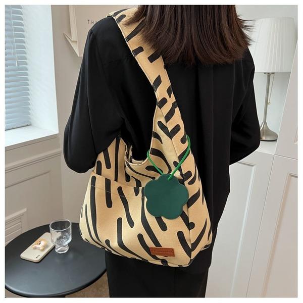 Summer large-capacity canvas shoulder bag women's 2024 new fashion simple zebra pattern casual canvas women's bag all-match single-shoulder tote bag women