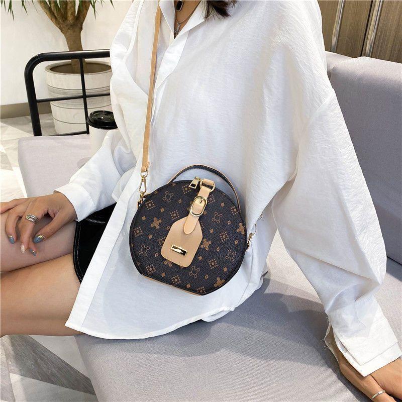 Small round Biscuit Women's Bag 2024 New Fashion Shoulder Crossbody All-Matching High-Grade Niche Retro Classic Bag