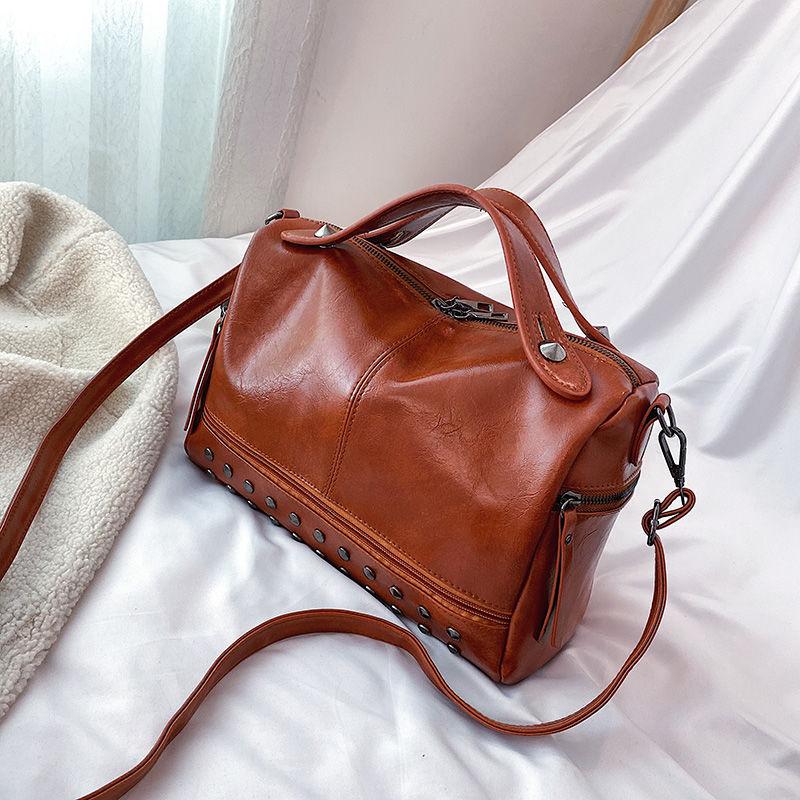 Authentic Leather Tactile Feel Bag Women's 2024 New Retro Easy Matching Portable Messenger Bag Large Capacity Women's Bag Elegant Shoulder Bag