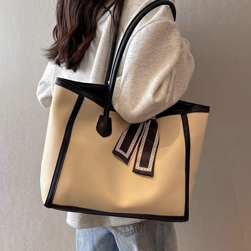 Large Capacity Bag for Women Summer 2024 New Advanced Texture Commuting Large Bag All-Match Shoulder Tote Bag Shopping Bag