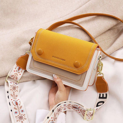 New Korean Version Women's Shoulder Bag Casual Versatile Crossbody Bag Small Bag Sweet Women's Bag Fashionable Small Square Bag Trend