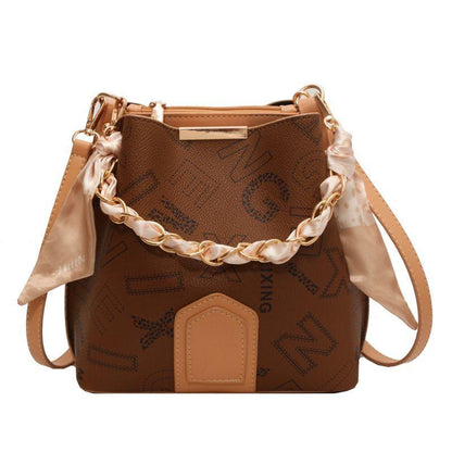 Advanced and Westernized Small Bag for Women's New Korean Versatile Texture Bucket Bag Fashion Crossbody Bag