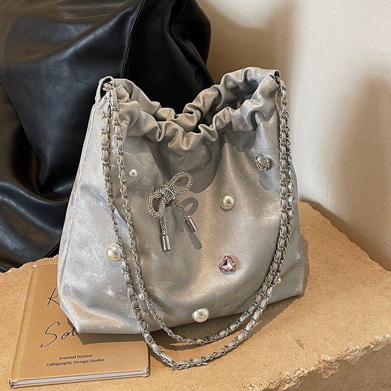 High-End Large Capacity Underarm Tote Bag Women's 2024 New Chain Shoulder Bag Silver Commuter Bucket Bag female