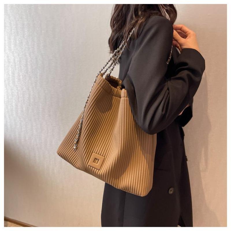 Pleated Large Capacity Bag Tote Bag Commuting Large Bag 2024 New Stylish Good Texture Niche Shoulder Messenger Bag for Women