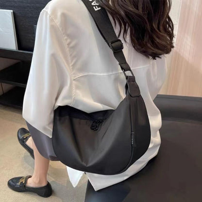 Idle Style Fashion Crescent Dumpling Bag 2024 New Spring Summer Waterproof Oxford Cloth Bag Shoulder Messenger Bag