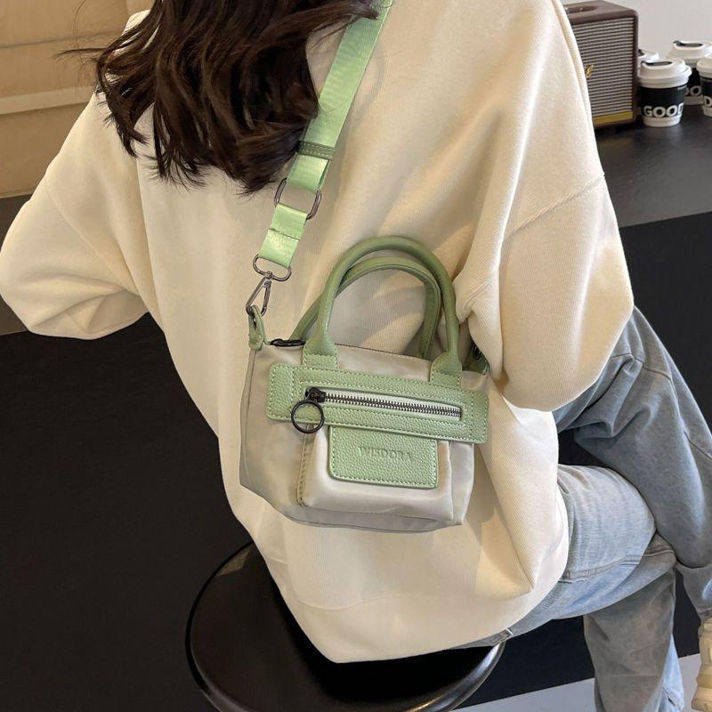 Popular Bag Women's Messenger Bag High-Grade Portable Small Square Bag 2024 Summer New Niche Casual All-Match Shoulder Bag