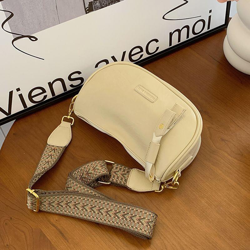 Niche Wide Shoulder Strap Bag Women's 2024 New Fashion One-Shoulder Popular Messenger Bag Advanced Texture All-Matching Dumpling Bag