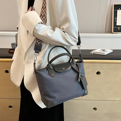 This Year's Popular Nylon Cloth Bag Women's Large Capacity 2024 New High Sense Wide Strap Crossbody Bag Portable Tote Bag