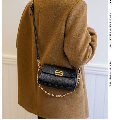 Retro Fashion Best-Seller Underarm 2024 Bag New Autumn and Winter Western Style Niche Advanced Messenger Bag Shoulder Chain Bag