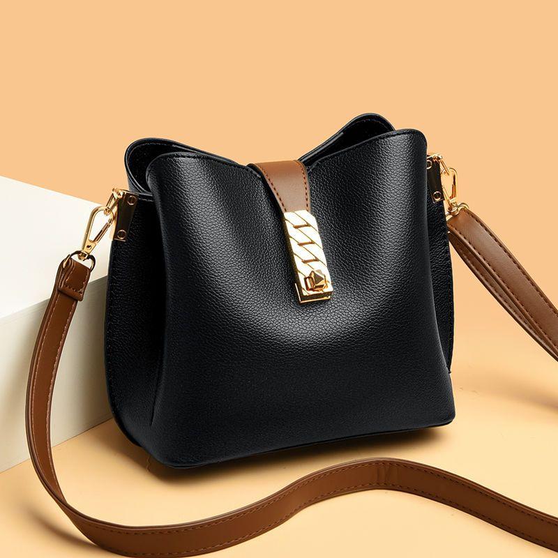 Handheld Bag for Women In 2024, New Trendy and High-end Diagonal Cross Bag, Casual and Versatile, Large Capacity Bucket Bag