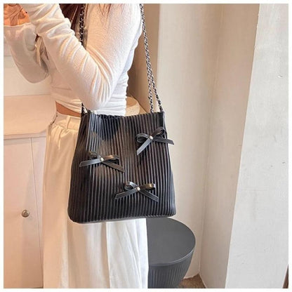 Casual Large Capacity Bag for Women 2024 New Fashion Commuter Shoulder Bag Summer Versatile Chain Tote Bucket Bag