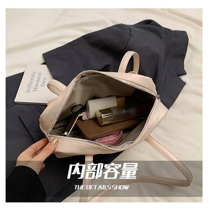 Retro Style High-End Women's Shoulder Bag Fashion Underarm Bag Versatile Convenient Small Square Bag Handbag Storage Bag Commuter Bag