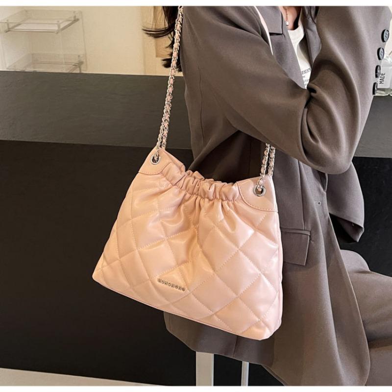 Fashion Large Capacity Bag Women's New Classic Style Diamond Chain Bucket Bag 2024 Spring and Summer High-Grade Shoulder Bag