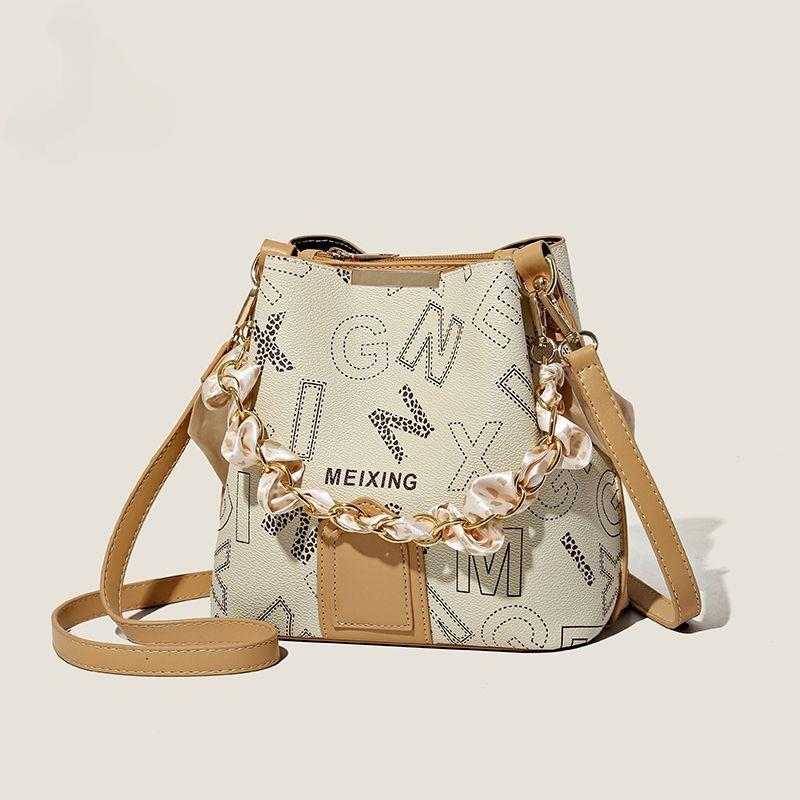 Advanced and Westernized Small Bag for Women's New Korean Versatile Texture Bucket Bag Fashion Crossbody Bag