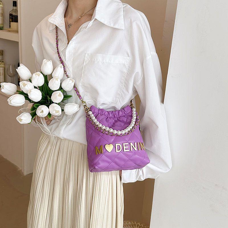 2024 New French Entry Lux Chain Bucket Bag Commuter Storage Bag Fashion All-Match Shoulder Messenger Bag Women's Bag