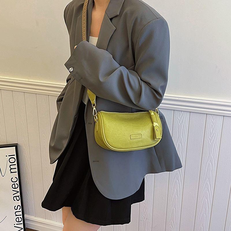 Niche Wide Shoulder Strap Bag Women's 2024 New Fashion One-Shoulder Popular Messenger Bag Advanced Texture All-Matching Dumpling Bag