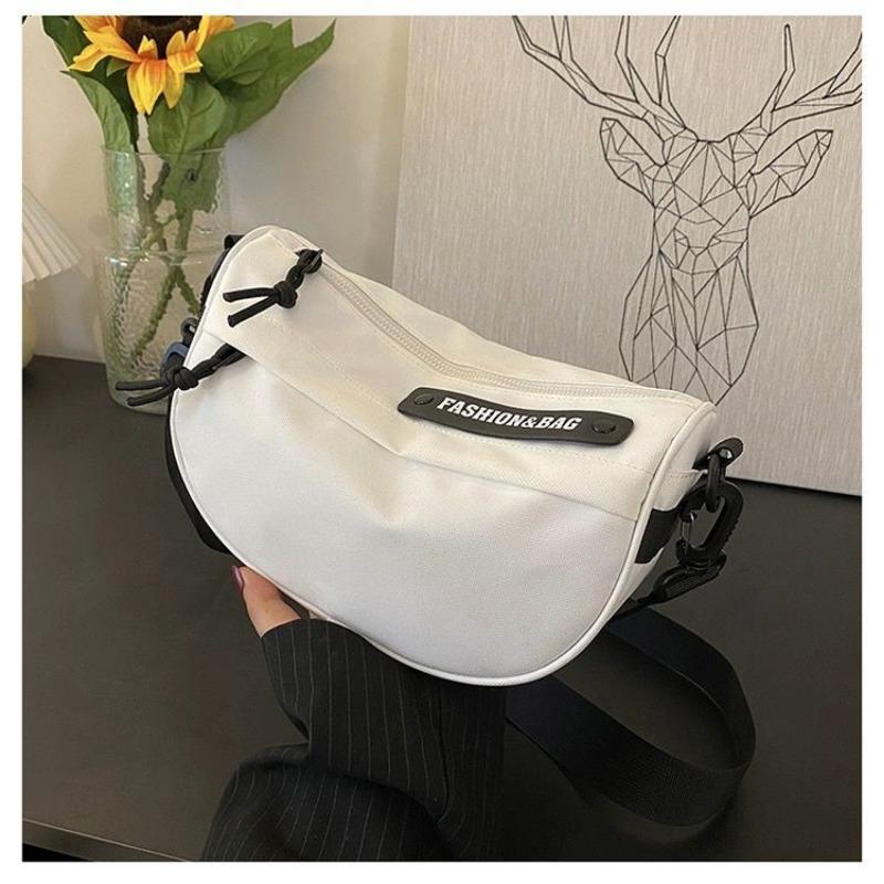 Niche Lightweight Bags Women 2024 New Popular All-Matching High Quality Crossbody Bag Leisure Sports Dumpling Bag Shoulder Bag