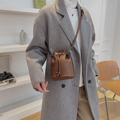 New Korean Style Fashion Drawstring Bucket Bag Special-Interest Design Simple All-Match Soft Leather Small Bag Messenger Bag Mobile Phone Bag