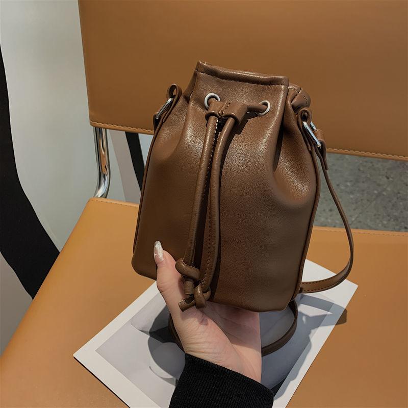 New Korean Style Fashion Drawstring Bucket Bag Special-Interest Design Simple All-Match Soft Leather Small Bag Messenger Bag Mobile Phone Bag