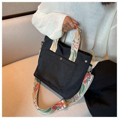 Canvas Bag Tote Bag Female 2024 New Fashion Simple Large Capacity Shoulder Bag Student Class Bag Crossbody Bag