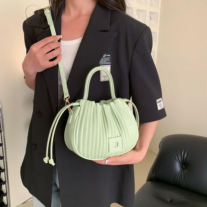 Women's Bag 2024 New Fashion Women's Portable Pleated Bucket Bag High-Grade Western Style All-Matching Shoulder Messenger Bag