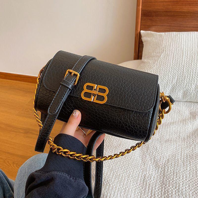 Retro Fashion Best-Seller Underarm 2024 Bag New Autumn and Winter Western Style Niche Advanced Messenger Bag Shoulder Chain Bag