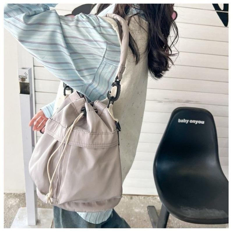 New Korean Style 2024 Fashion Women's Bag Nylon Drawstring Bucket Bag Versatile Handheld Shoulder Messenger Bag Casual