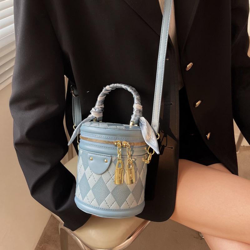2024 Spring/Summer New Fashion Versatile Bucket Bag Contrast Color Lingge High Quality Scarf Decoration Elegant Handbag Cylinder Design Cute and Exquisite Crossbody Bag