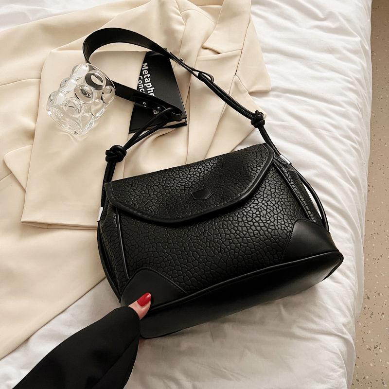 High Quality Retro Large Bag for Women 2024 New Fashionable Soft Leather Small Square Bag for Spring and Summer Versatile Single Shoulder Underarm Bag