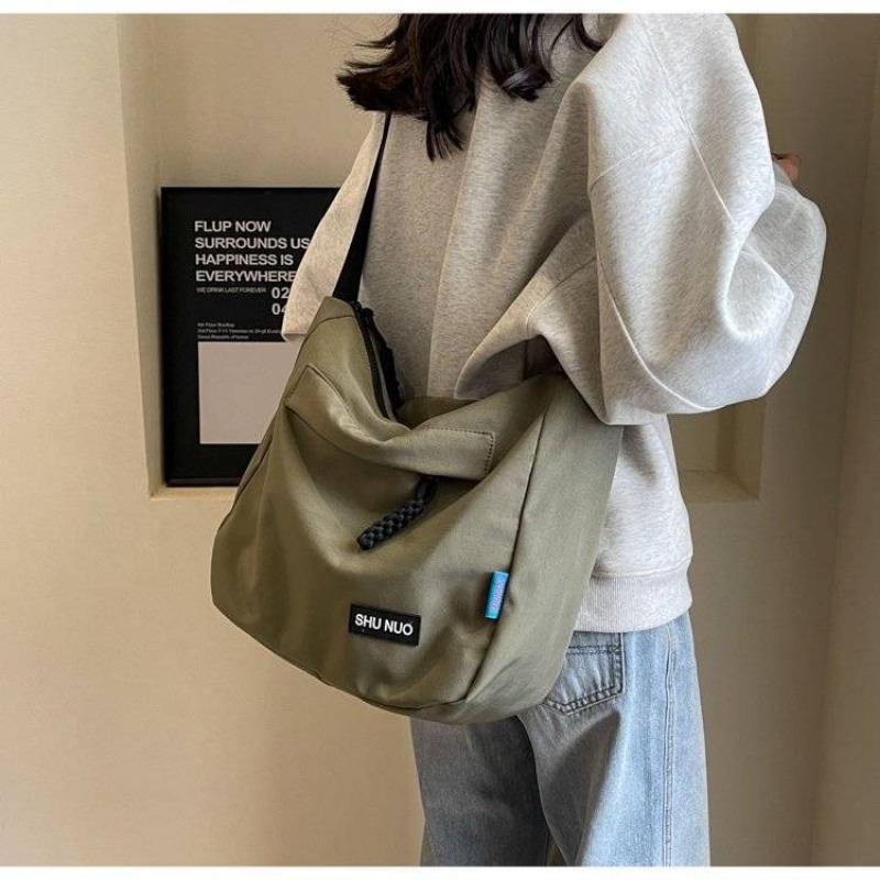 Nylon Cloth Bag Women's Tote Bag Large Capacity Autumn and Winter Crossbody 2024 New Fashion All-Match Shoulder Commuter Bag