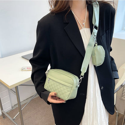 New Bags Women's Messenger Bag Large Capacity Embroidery Thread Rhombus Single Shoulder Bag High-Grade Sense Niche Non-Collision Small Square Bag