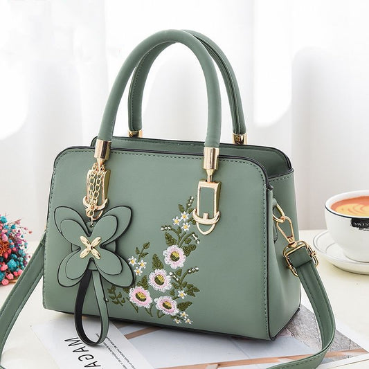 Women's Bag 2024 New Fashion All-Match Korean Style Shoulder Messenger Bag Ladies' Mom Bag Embroidered Large Capacity