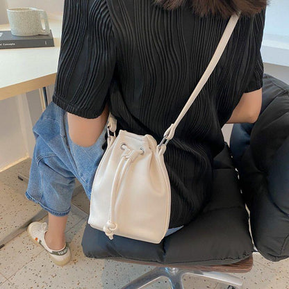 New Korean Style Fashion Drawstring Bucket Bag Special-Interest Design Simple All-Match Soft Leather Small Bag Messenger Bag Mobile Phone Bag