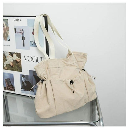 Nylon Drawstring Tote Bag Women's Simple 2024 New Autumn and Winter Large Capacity Shoulder Bag Advanced Feeling Tong Qin Underarm Bag