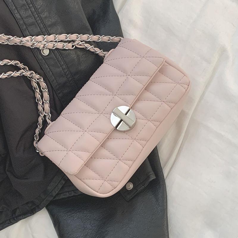 Versatile Crossbody Bag for Women's Summer 2024 New Fashion Wind Chain Bag High Grade One Shoulder Small Square Bag High Grade Soft PU Leather Chain Straddle Women's Bag Cute Small Chain Bag