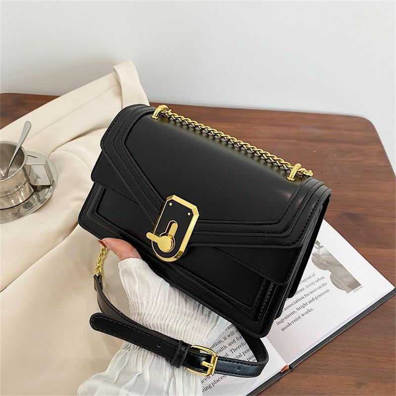 High End, Niche, and Foreign Style Small Bags 2024 New Women's Bags Summer Versatile Chain Crossbody Bags Popular Small Square Bags