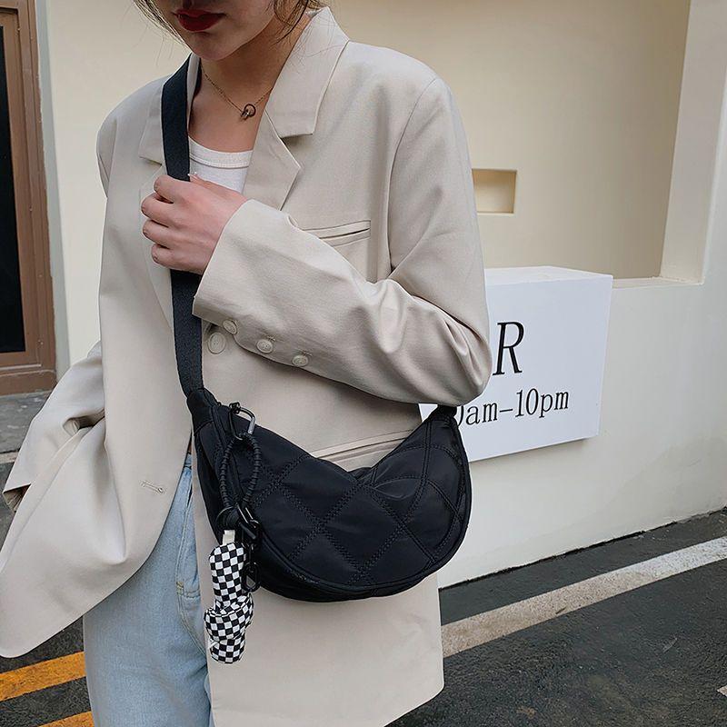 High-Grade Bag for Women 2024 Spring and Summer New Trendy Fashion Special-Interest Rhombus Shoulder Messenger Bag Dumpling Bag Commuter Women's Bag