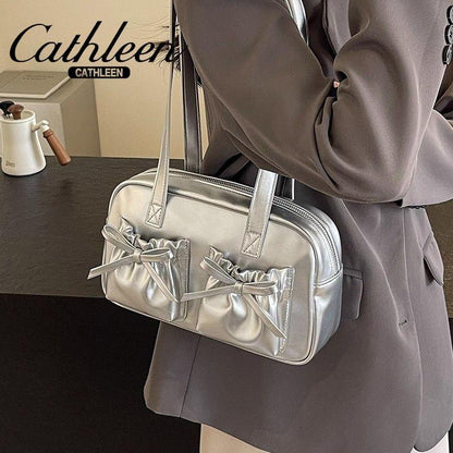 2024 Cyber Celebrity Style New Arrival Bow Underarm Bag New Niche Handbag Shoulder Fashion Bowling Pillow Commuter Bag