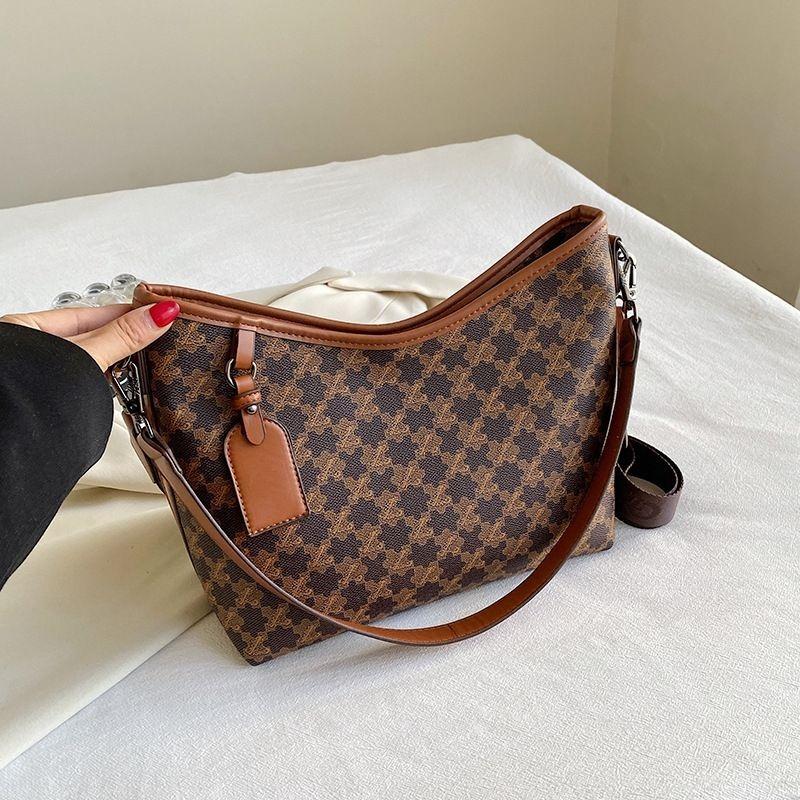 Light Luxury Minority Large Capacity One-Shoulder Crossbody Portable Tote Bag for Women 2024 New High-Grade Casual Internet Famous Recommended