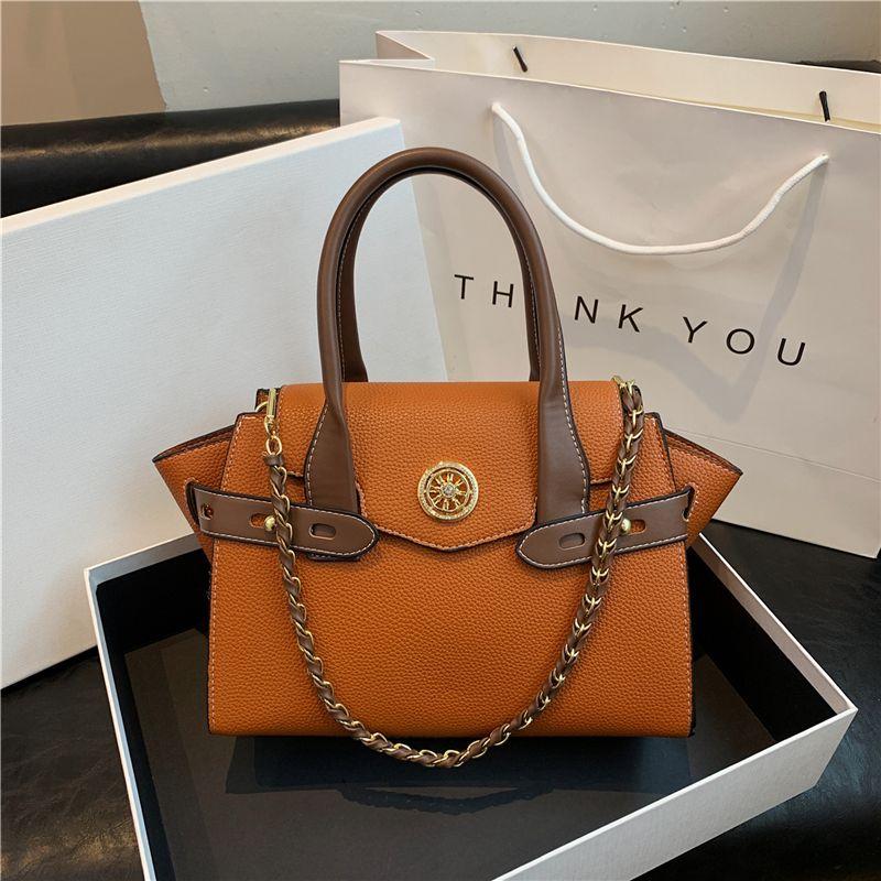 American Women's Bag 2024 New High Beauty Chain Design Feel Light Luxury Commuter Versatile Shoulder Bag