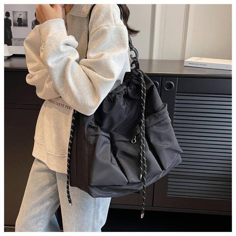 One-Shoulder Bucket Casual Simple Messenger Bag Advanced Large Capacity New Drawstring Tote Nylon Cloth Commuter Waterproof