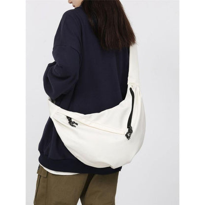 Special-Interest Design Bag Women's Large Capacity 2024 New Summer One-Shoulder Crossbody Commuter Dumpling Bag Sports Backpack for Men and Women Couple