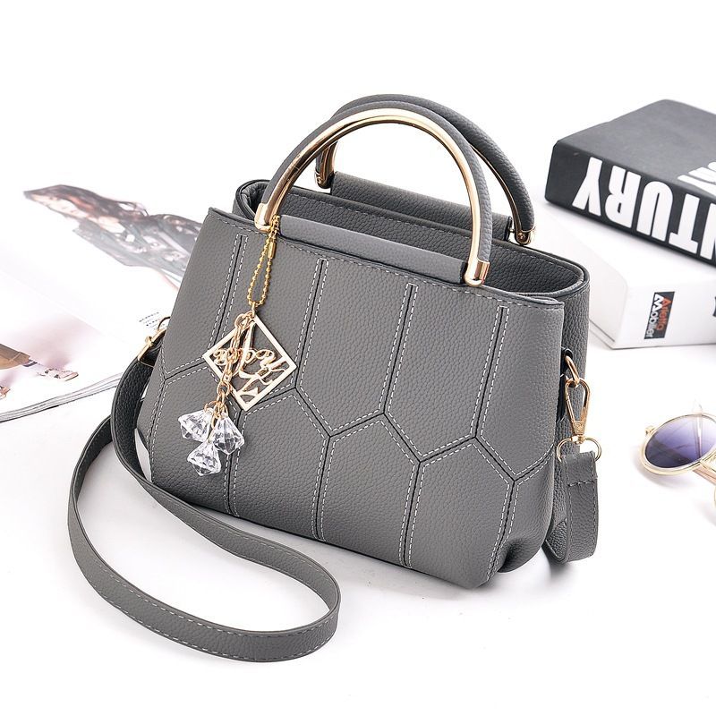 Women's 2024 New Bag Popular Light Luxury Original Handbag Hand Carrying out Shoulder Messenger Handbag