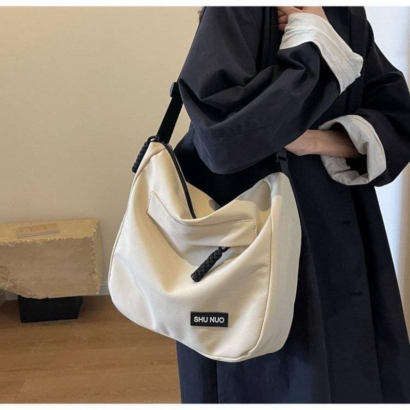 Nylon Cloth Bag Women's Tote Bag Large Capacity Autumn and Winter Crossbody 2024 New Fashion All-Match Shoulder Commuter Bag