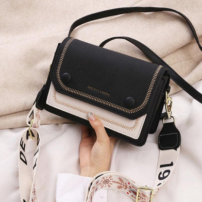 New Korean Version Women's Shoulder Bag Casual Versatile Crossbody Bag Small Bag Sweet Women's Bag Fashionable Small Square Bag Trend