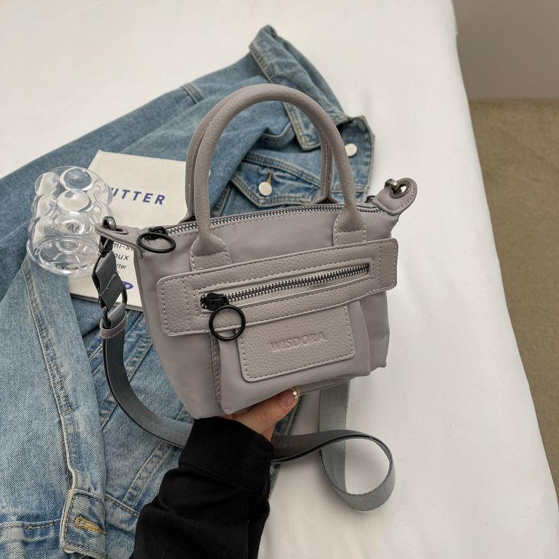 Popular Bag Women's Messenger Bag High-Grade Portable Small Square Bag 2024 Summer New Niche Casual All-Match Shoulder Bag