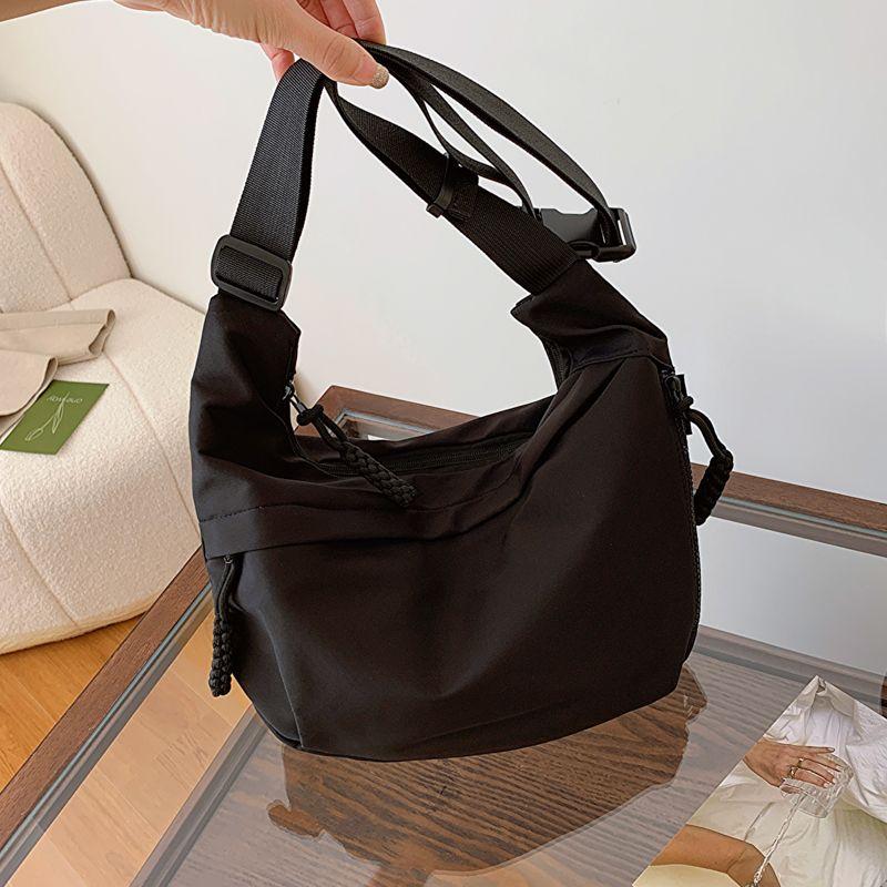 Special-Interest Design Bag Women's Large Capacity 2024 New Autumn Canvas Shoulder Messenger Bag Popular Commuter Dumpling Bag