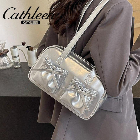 2024 Cyber Celebrity Style New Arrival Bow Underarm Bag New Niche Handbag Shoulder Fashion Bowling Pillow Commuter Bag